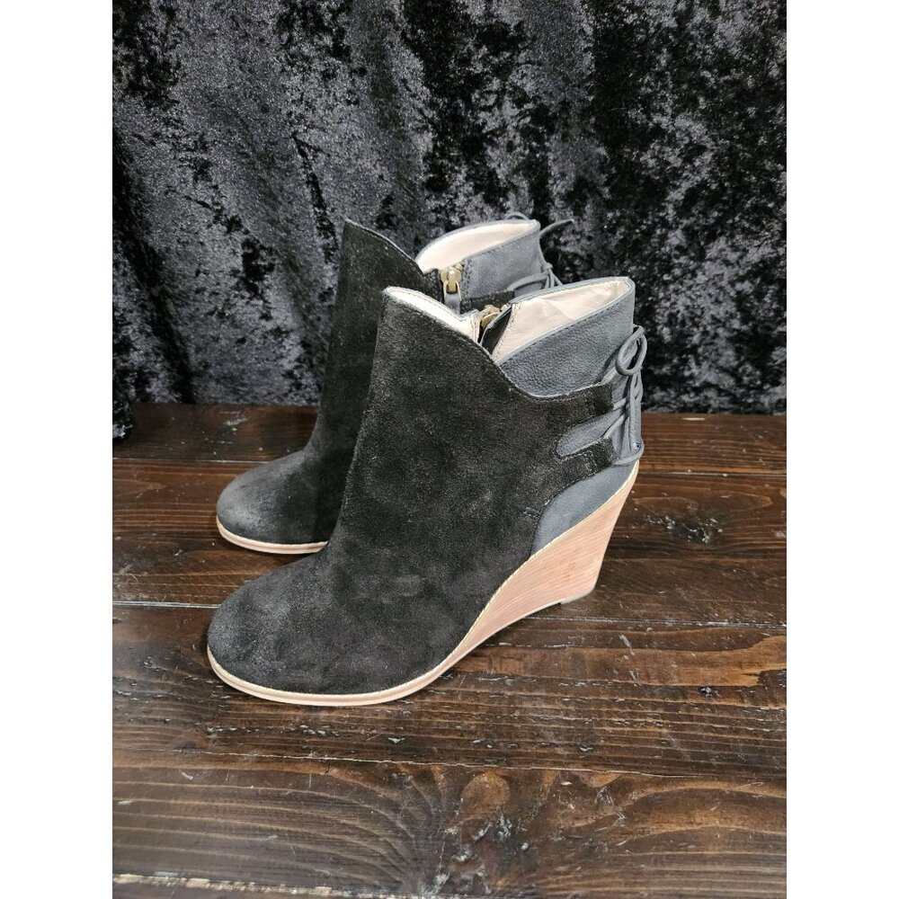 Hinge Tracer Black Suede Wedge Booties/Sz. 7.5M